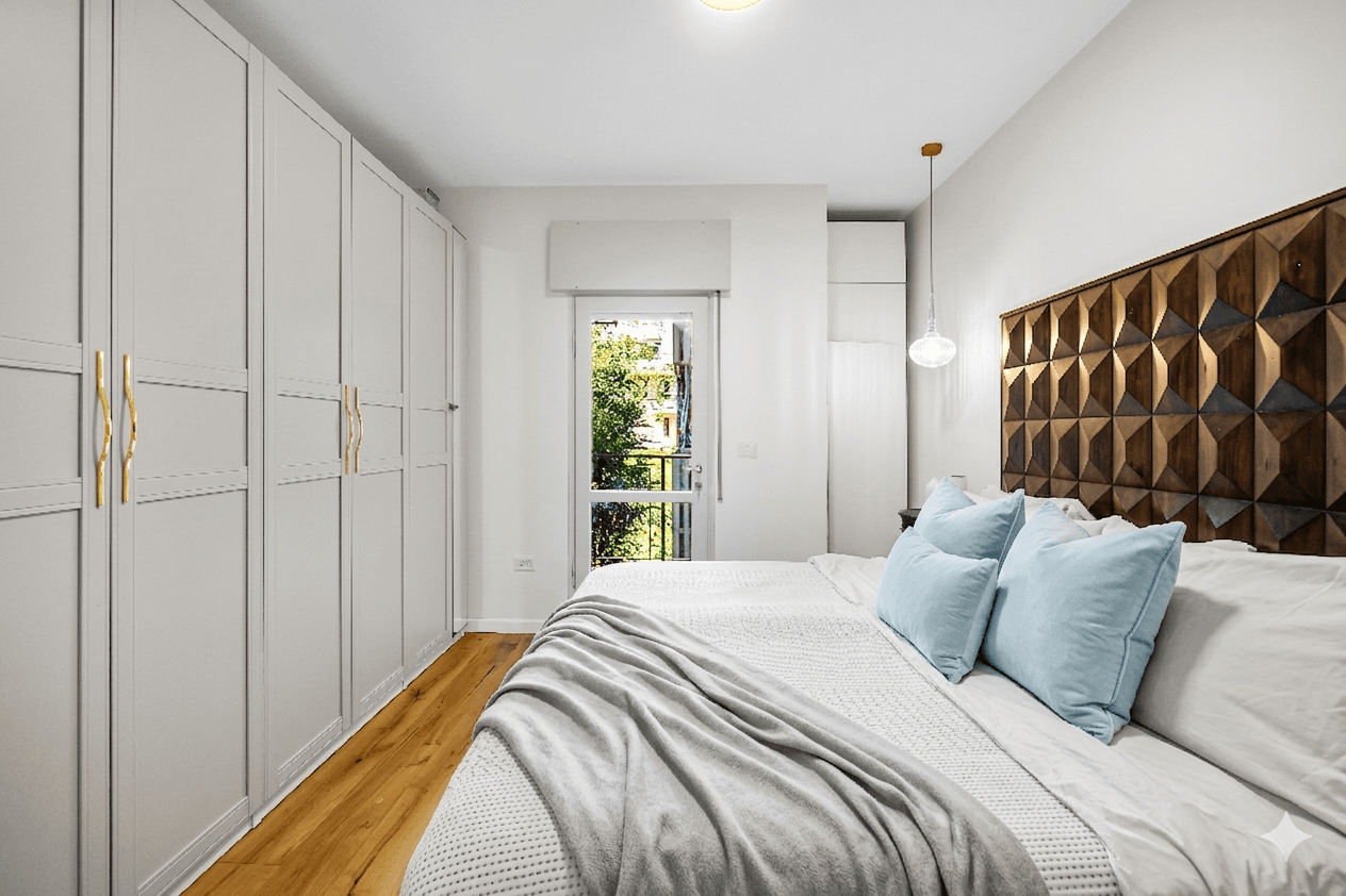 Bedroom suite